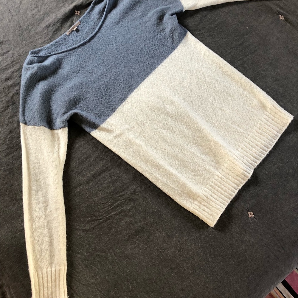 GAP | Blue + White Sweater Shirt